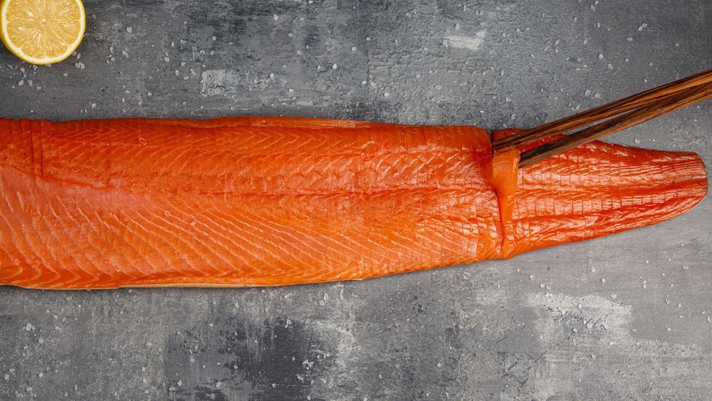 How much protein does smoked salmon provide?