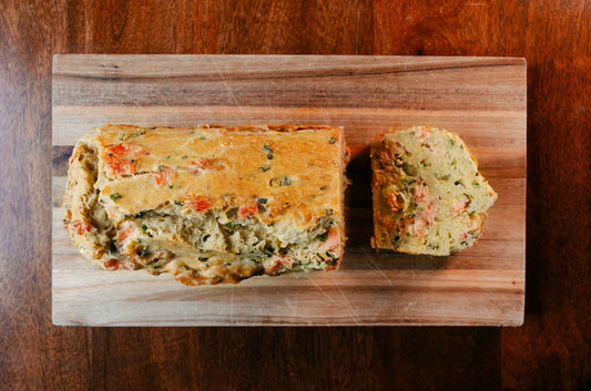 Smoked salmon cake with spring onions and chives