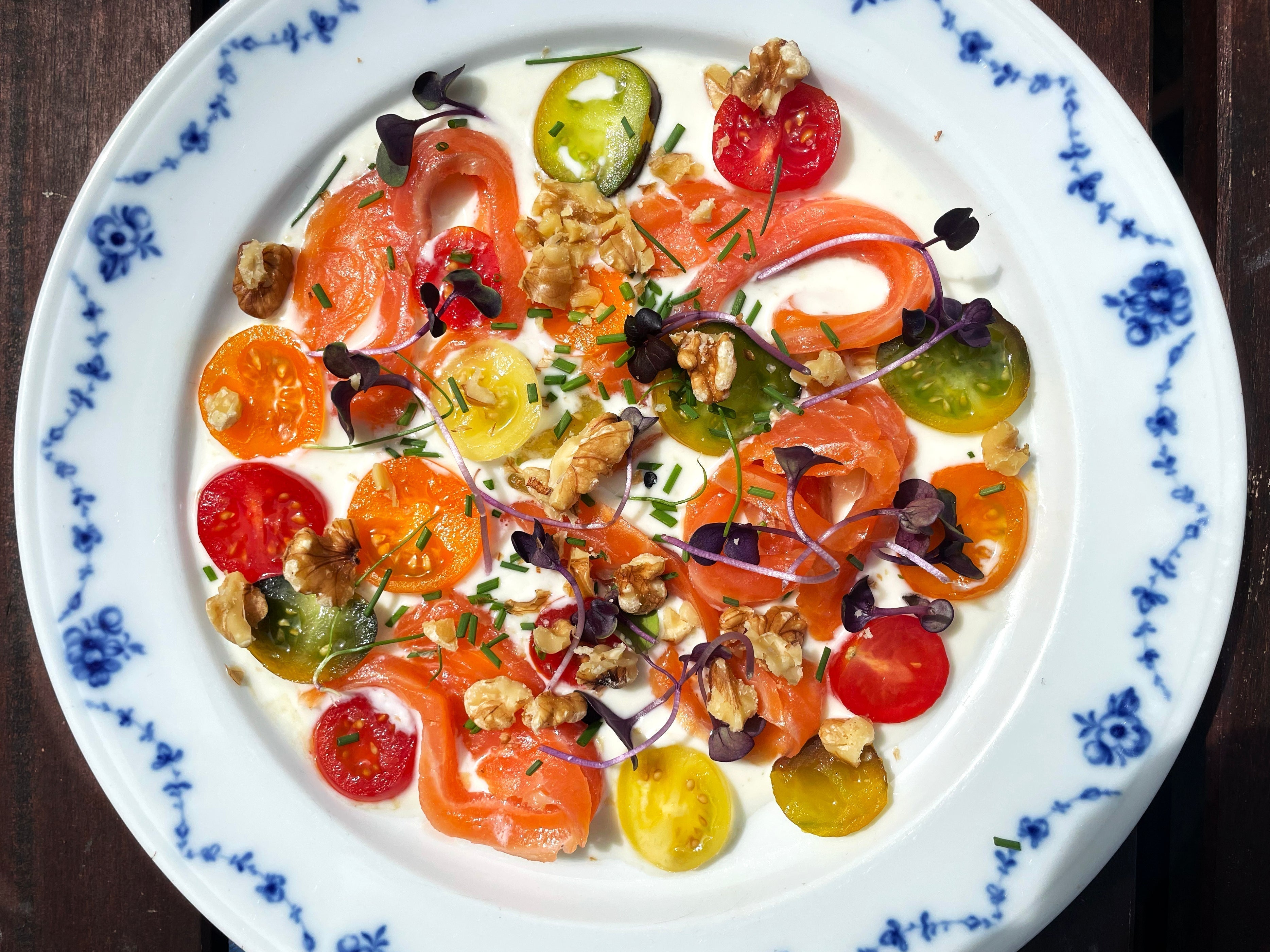 smoked salmon with wasabi yogurt dressing